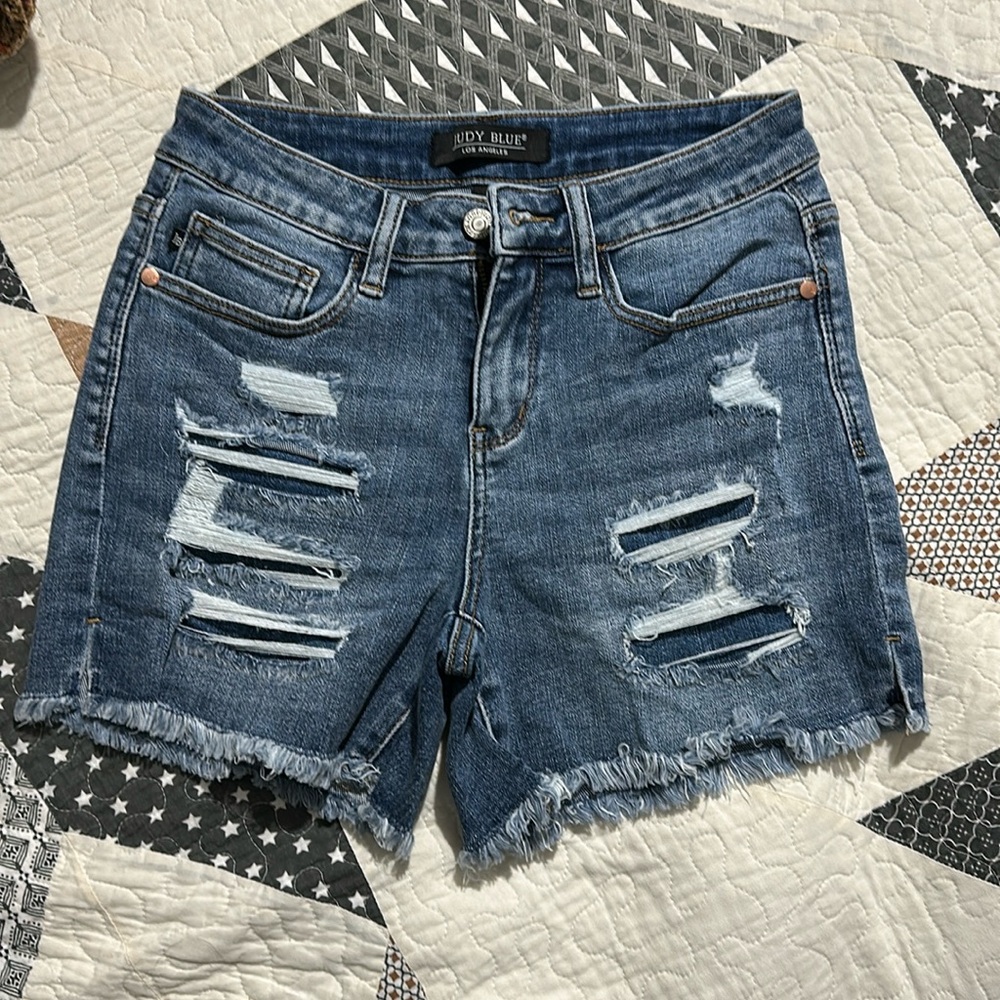 Judy Blue denim shorts size small